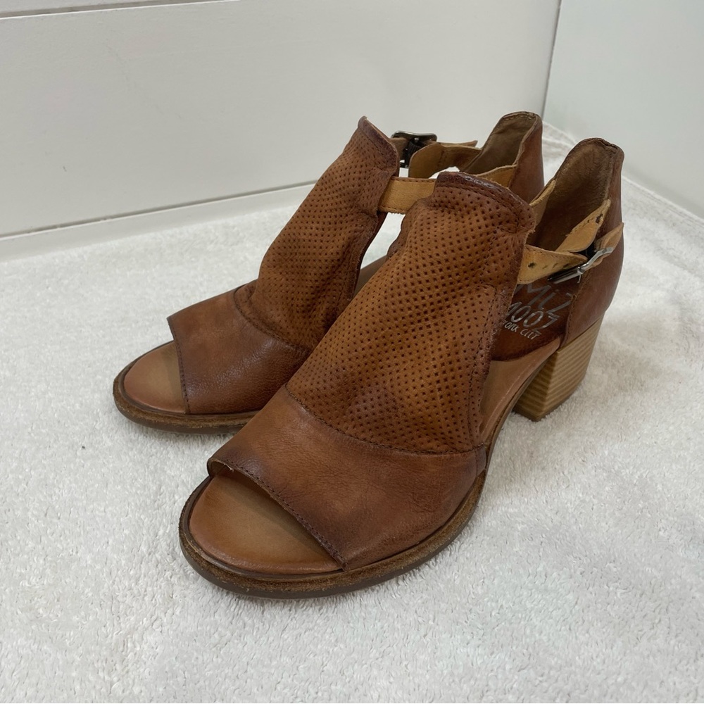 Miz Mooz Women's Leather Sandals "Brandy" in Cognac - 7.5